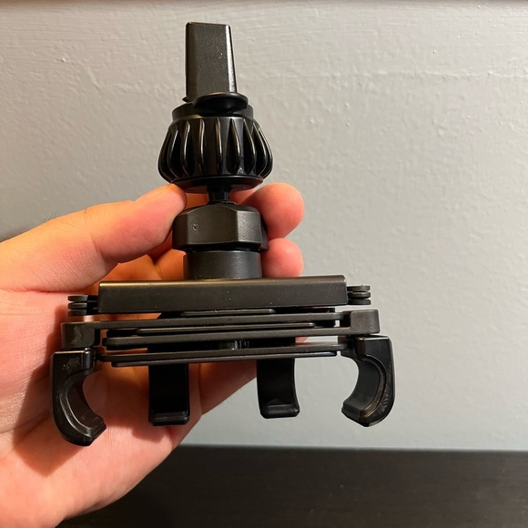 Ainope Black Car Phone Mount - Picture 3 of 5